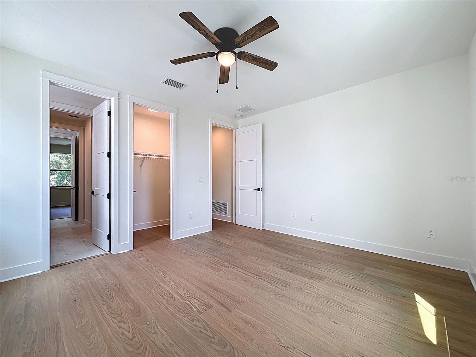 1015 W CHARTER ST, TAMPA, FL, 33602