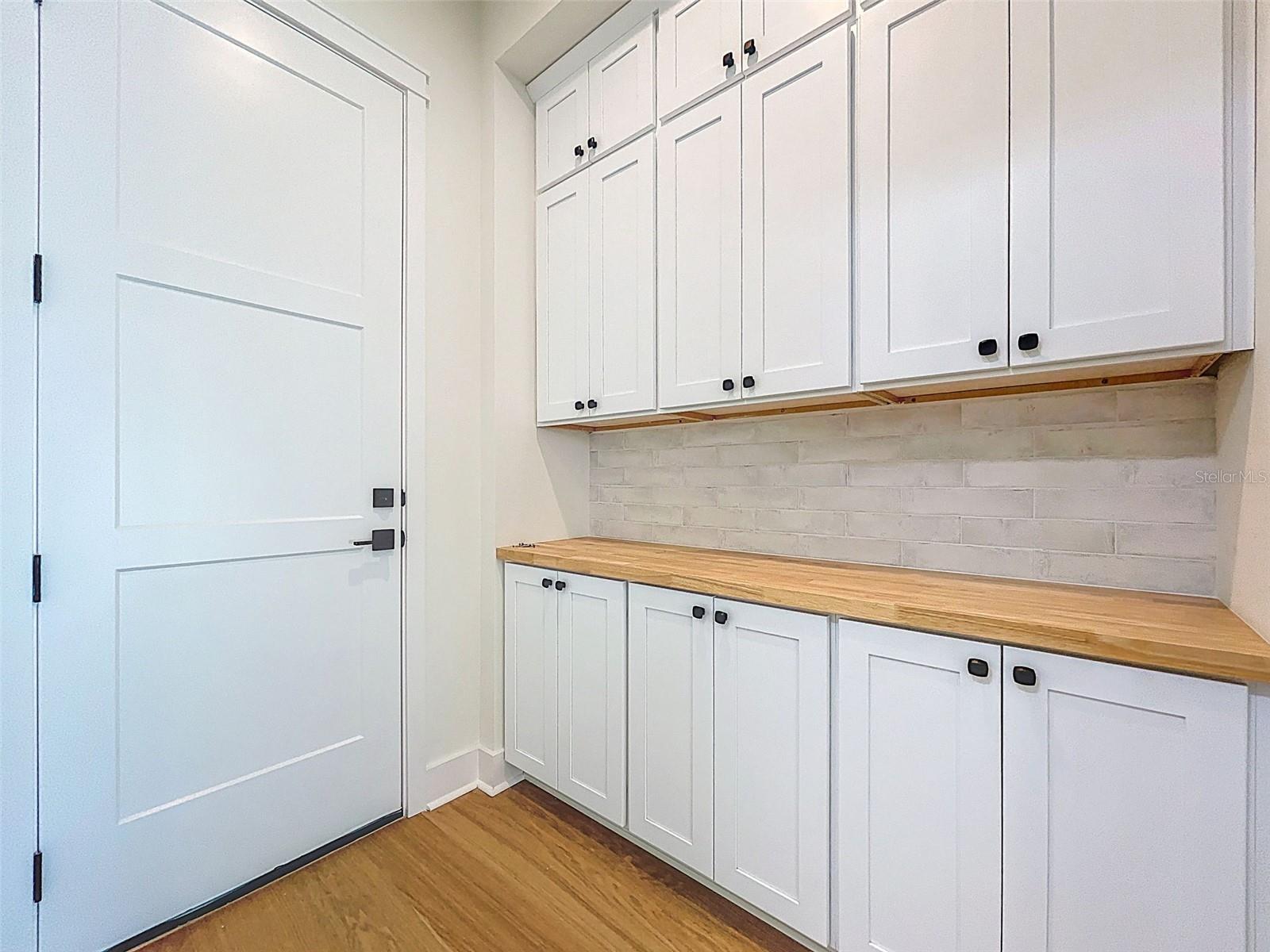 1015 W CHARTER ST, TAMPA, FL, 33602