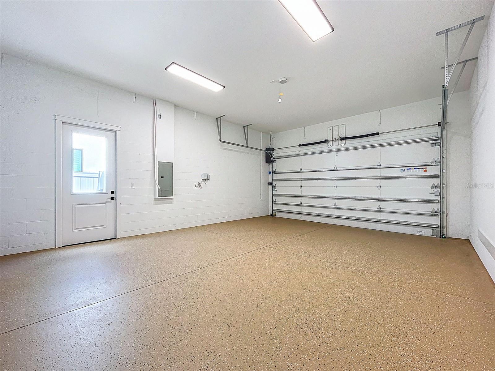 1015 W CHARTER ST, TAMPA, FL, 33602