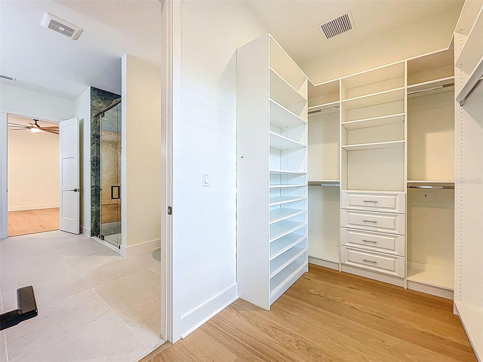 1015 W CHARTER ST, TAMPA, FL, 33602