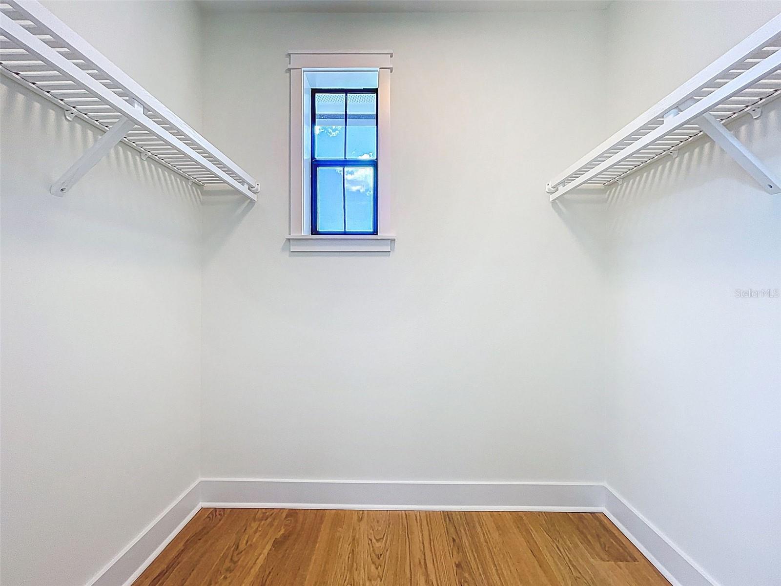 1015 W CHARTER ST, TAMPA, FL, 33602