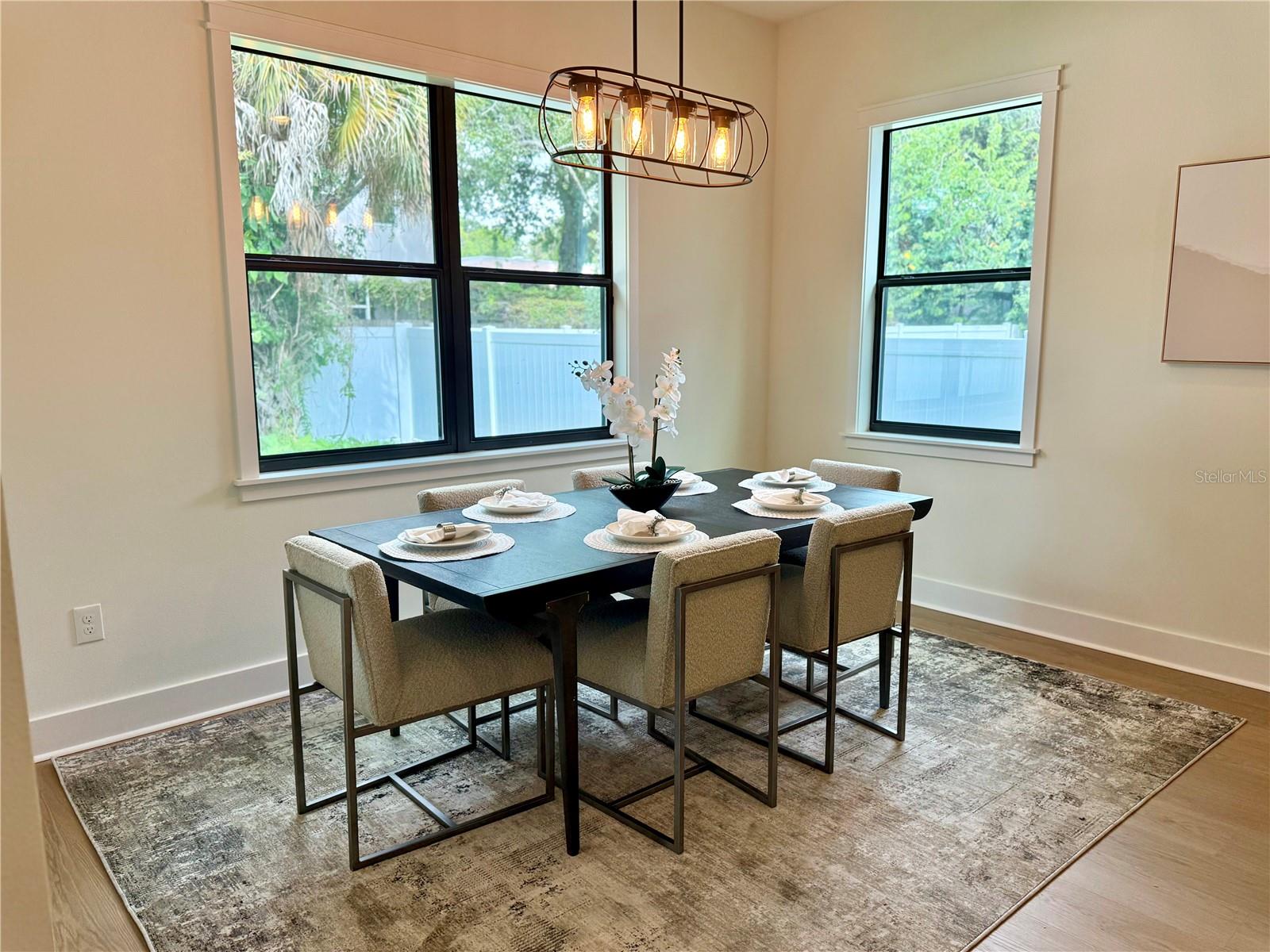 1015 W CHARTER ST, TAMPA, FL, 33602