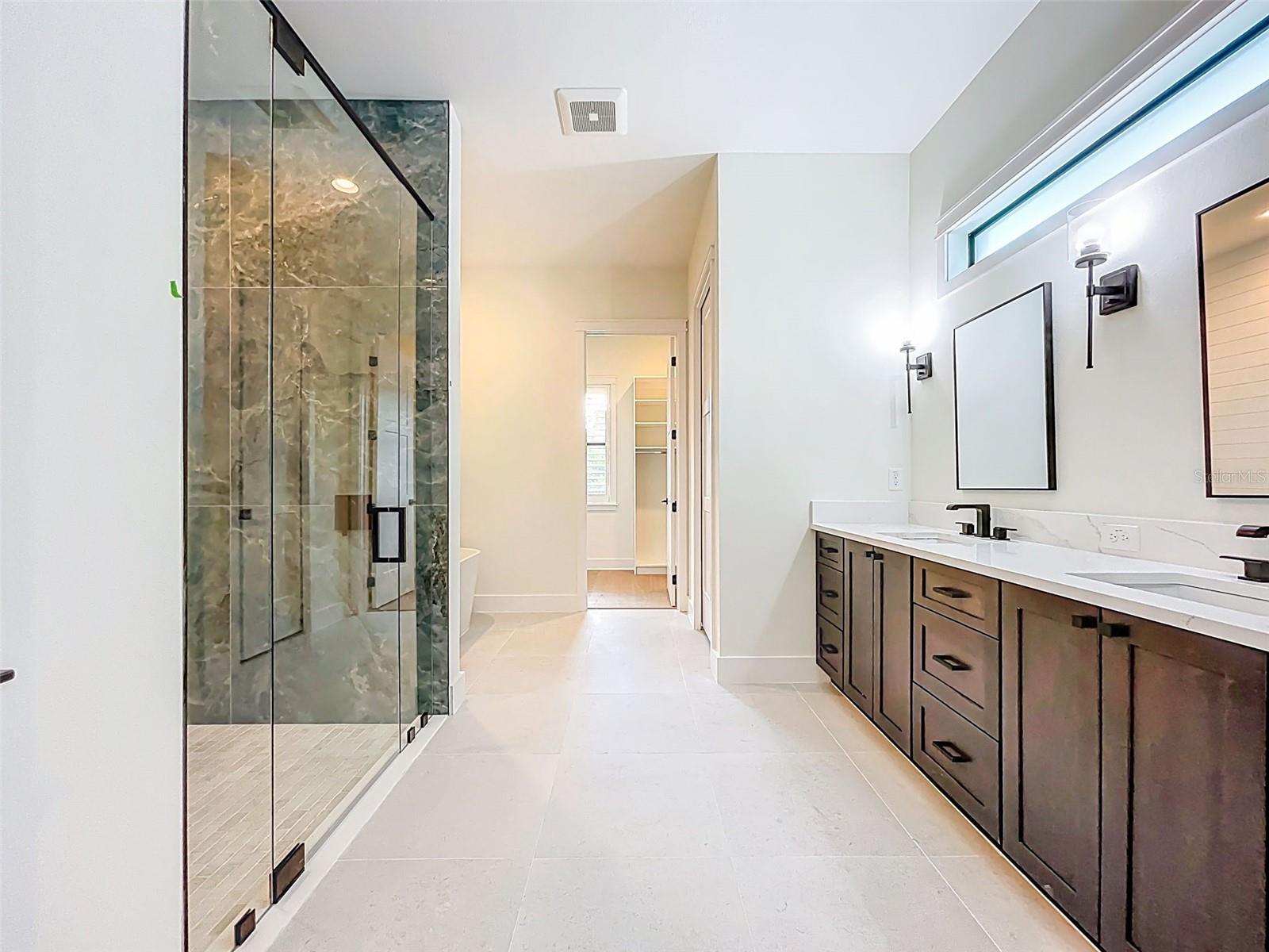 1015 W CHARTER ST, TAMPA, FL, 33602