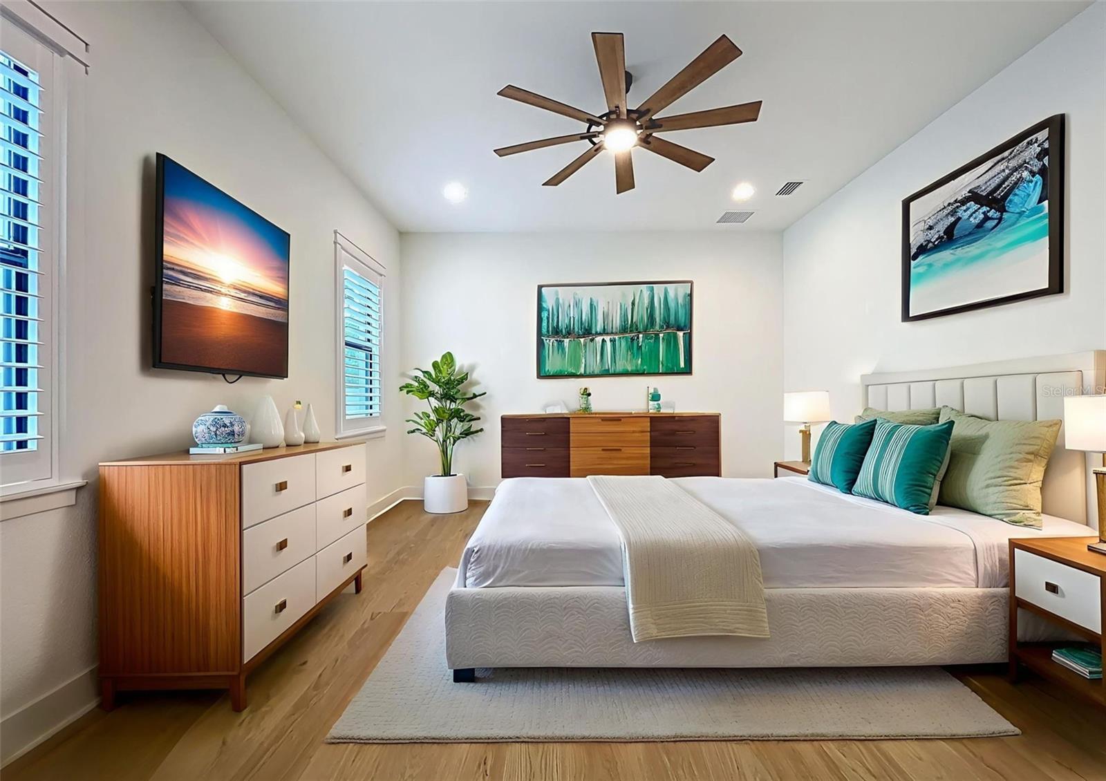 1015 W CHARTER ST, TAMPA, FL, 33602