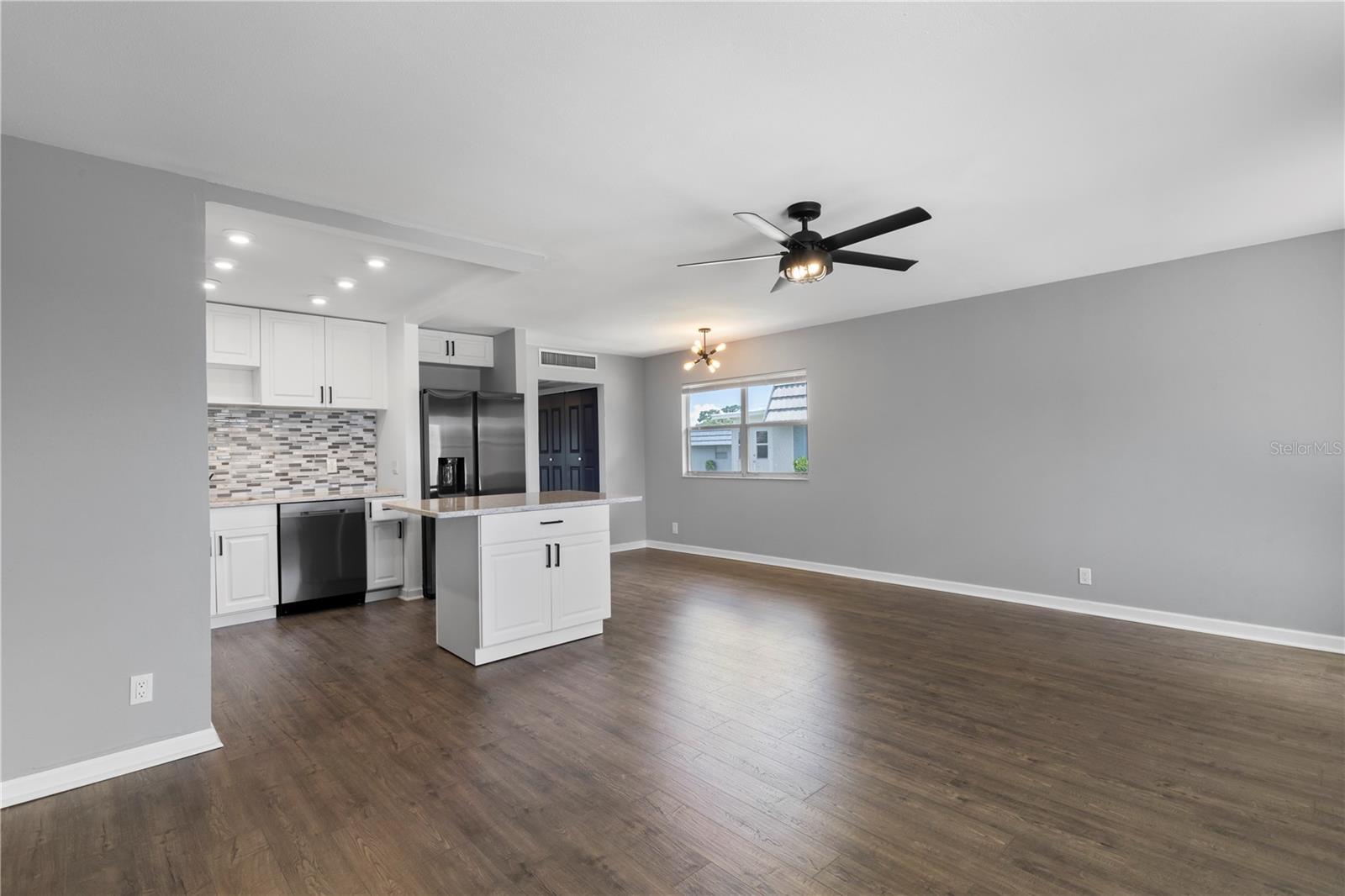 TB8401490 Property Photo