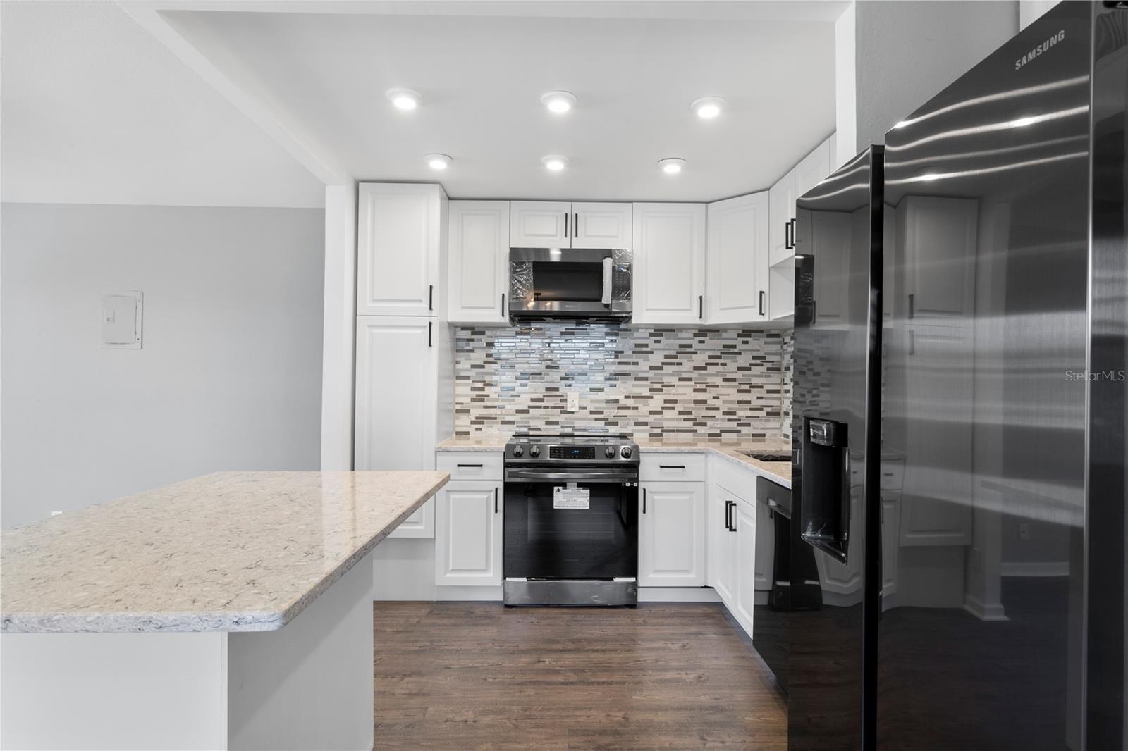 TB8401490 Property Photo