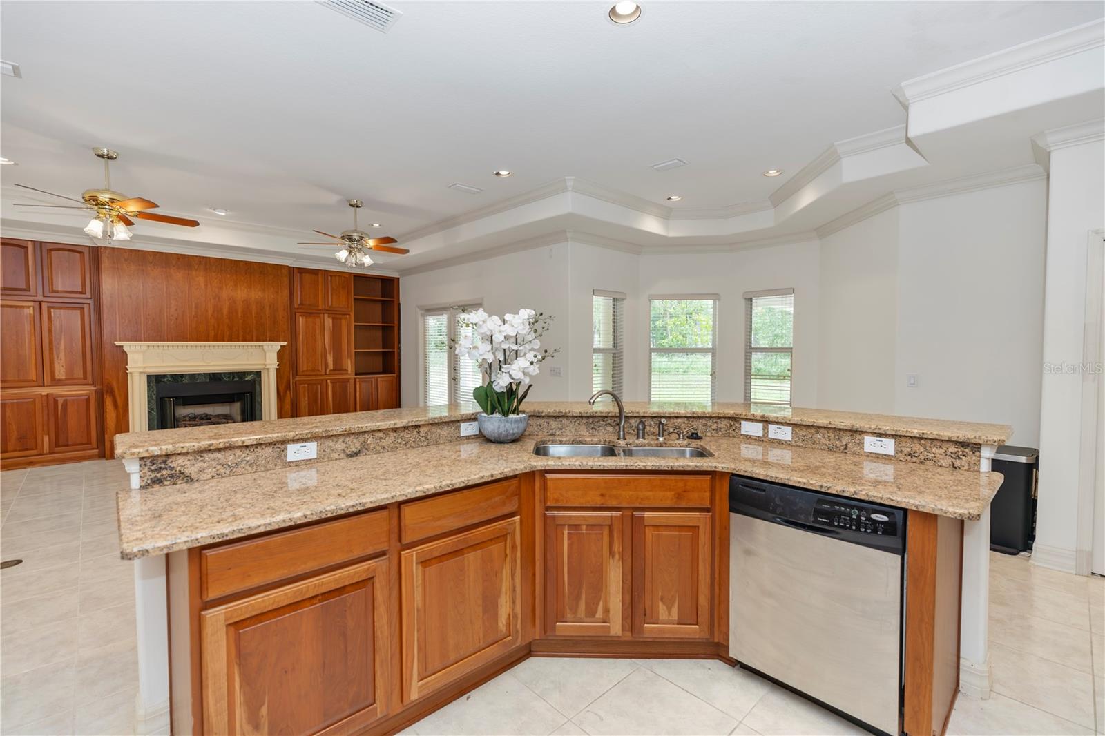 1908 S FARM RD, DELAND, FL, 32720