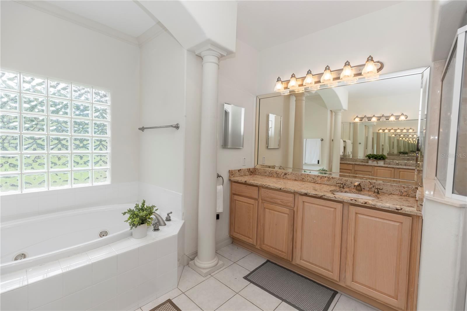 1908 S FARM RD, DELAND, FL, 32720