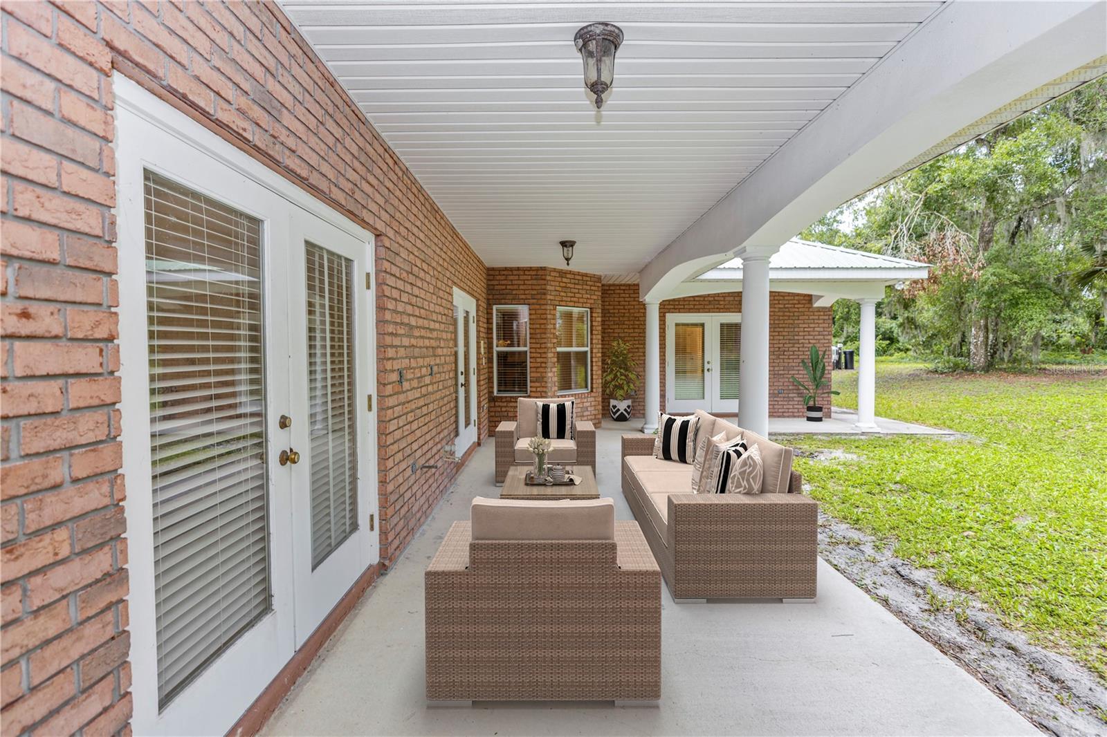 1908 S FARM RD, DELAND, FL, 32720