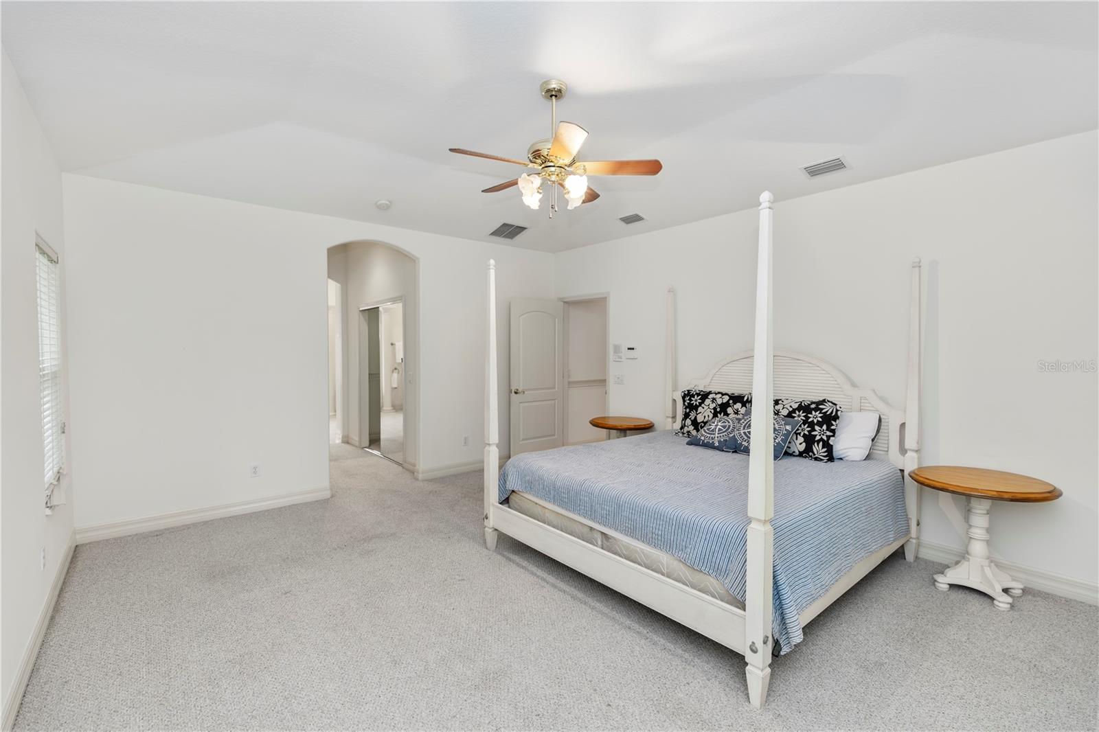 1908 S FARM RD, DELAND, FL, 32720