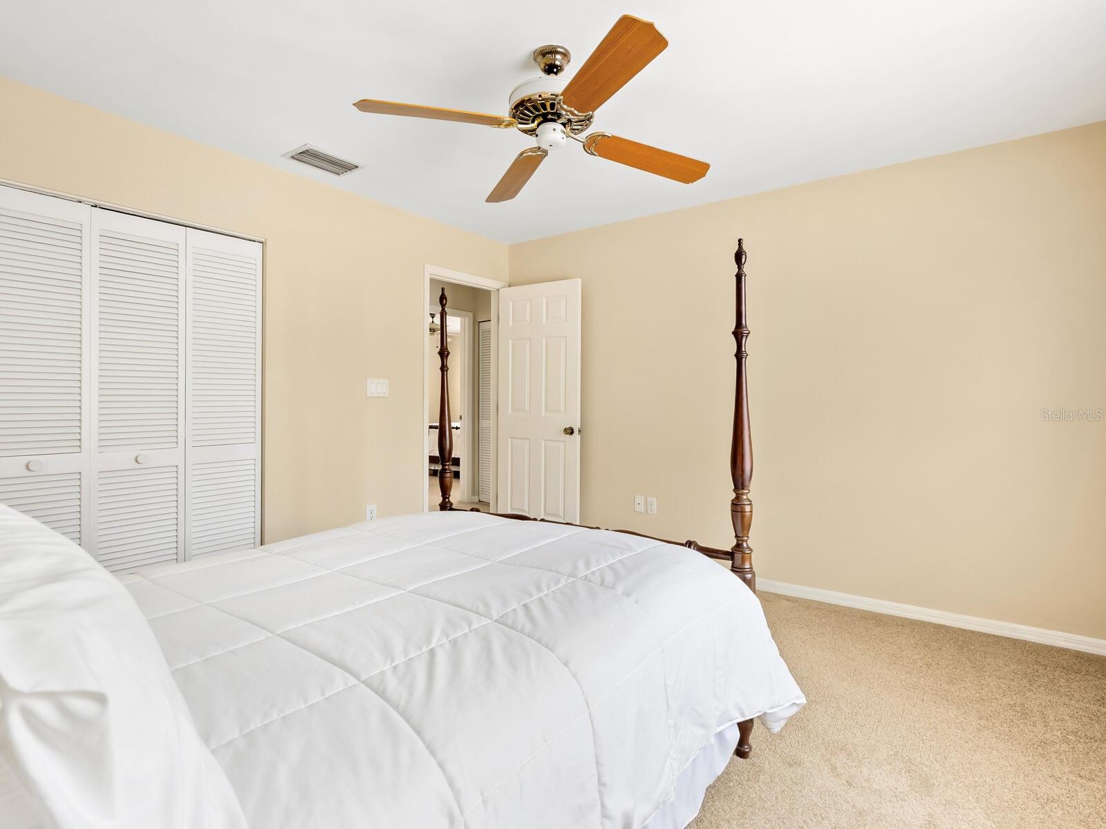 A4657249 Property Photo