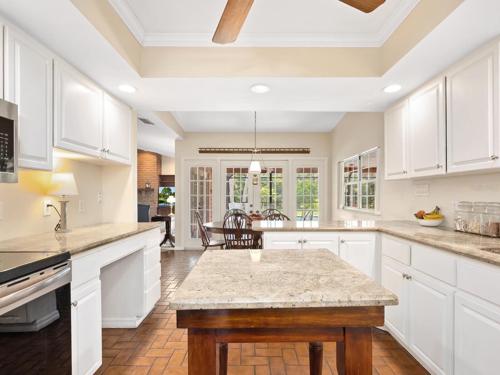 A4657249 Property Photo