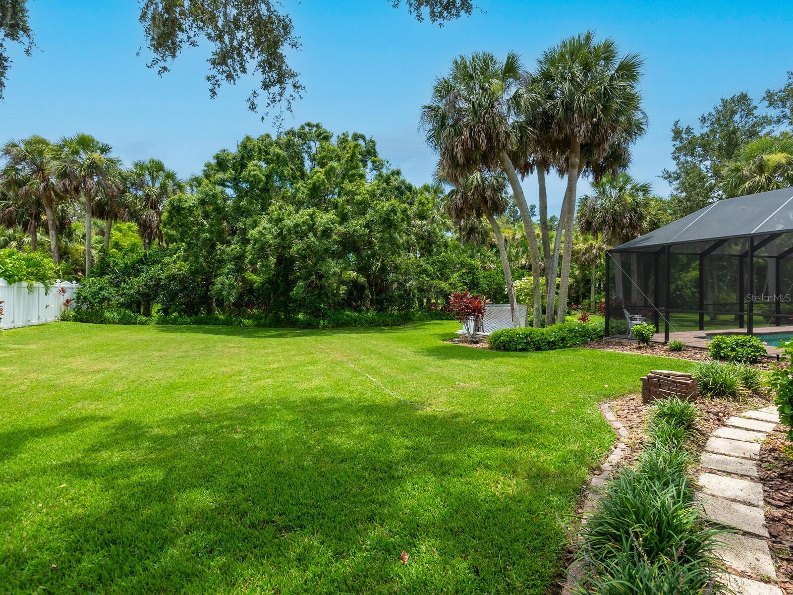 A4657249 Property Photo