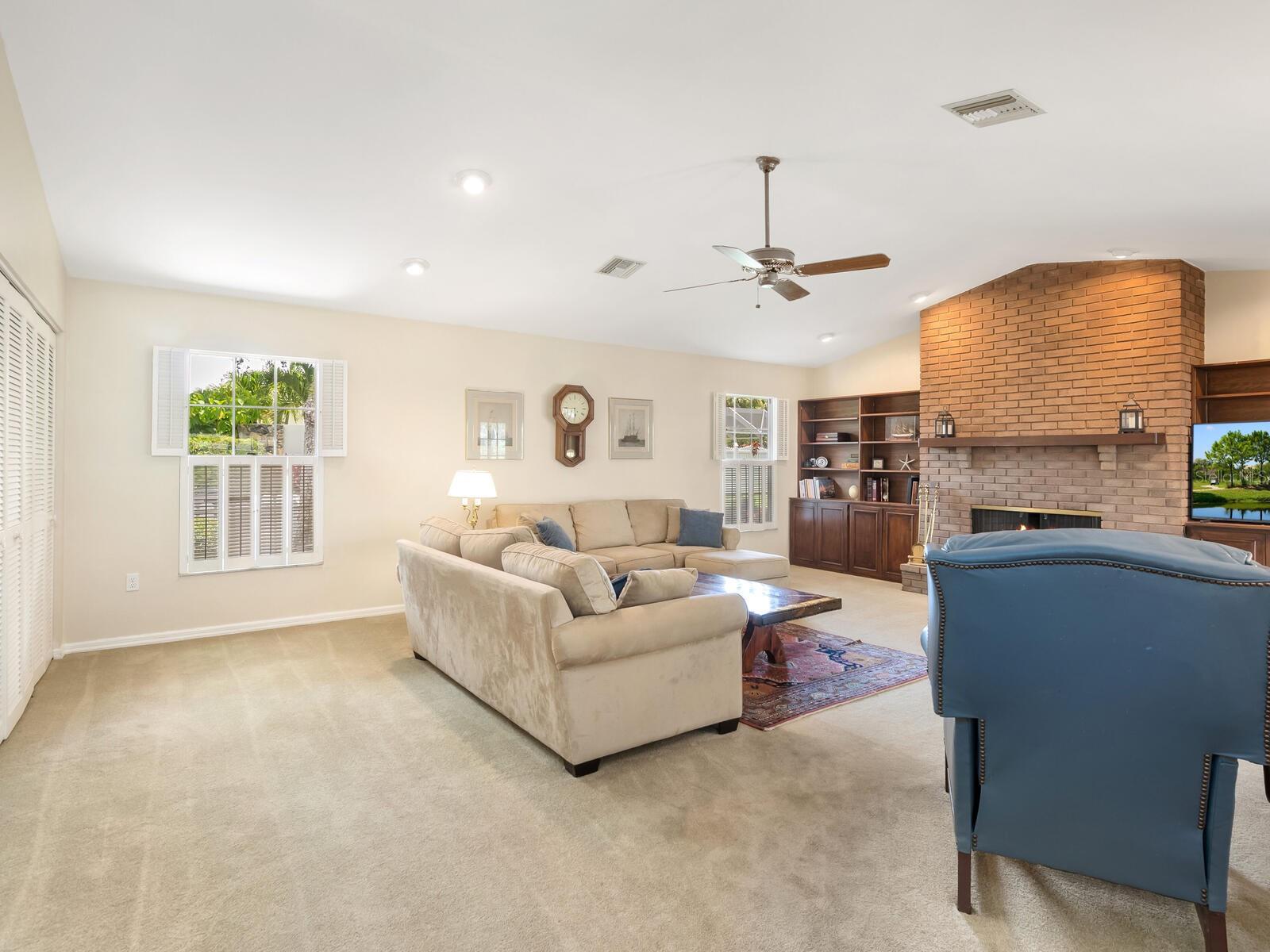 A4657249 Property Photo