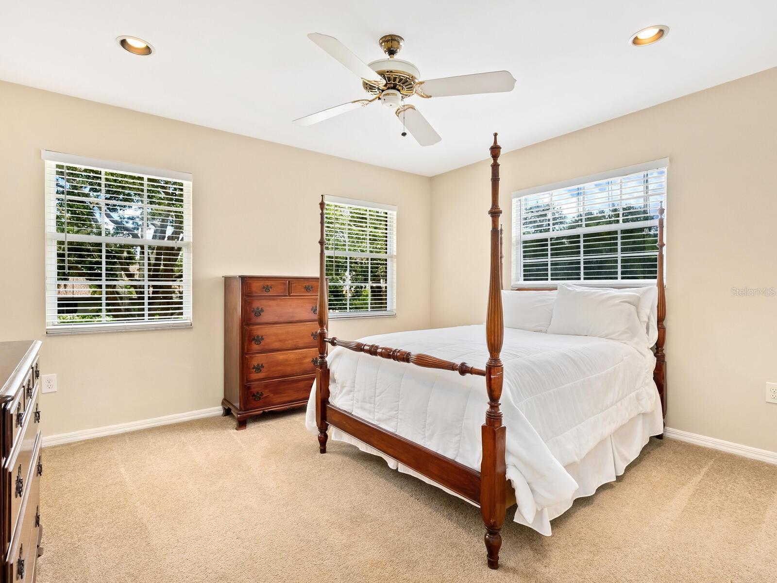 A4657249 Property Photo