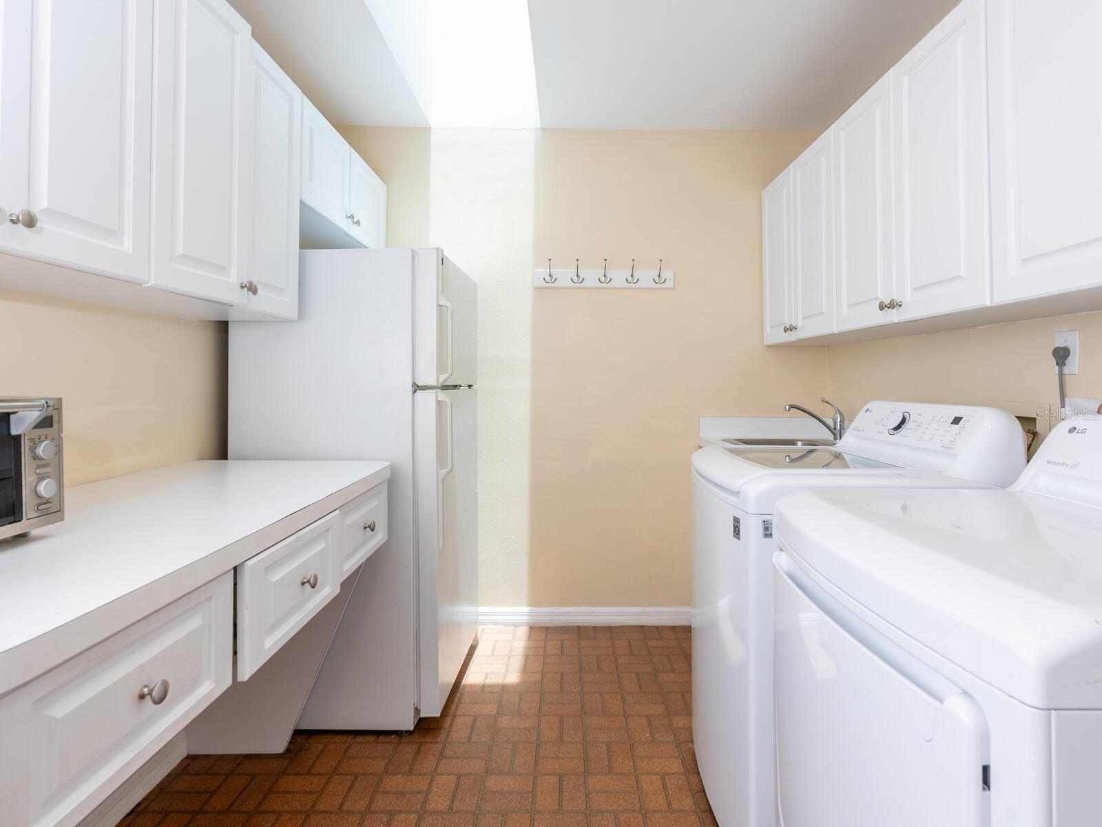A4657249 Property Photo