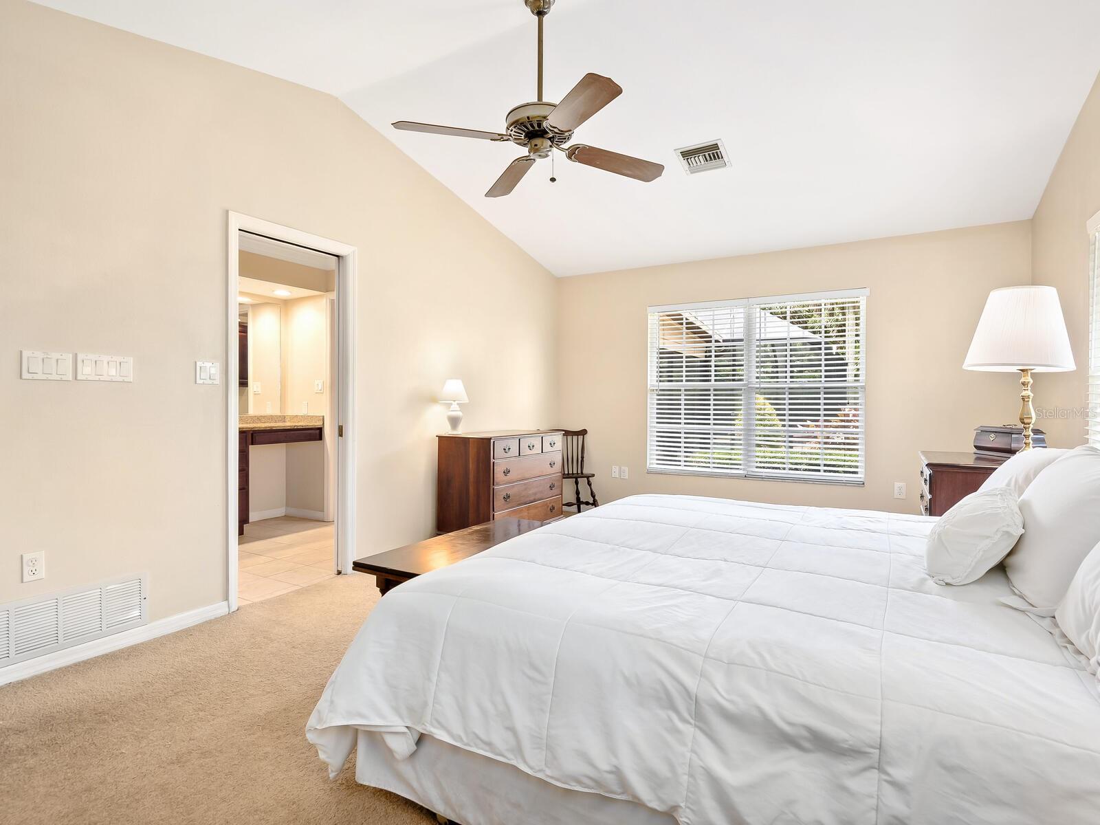 A4657249 Property Photo