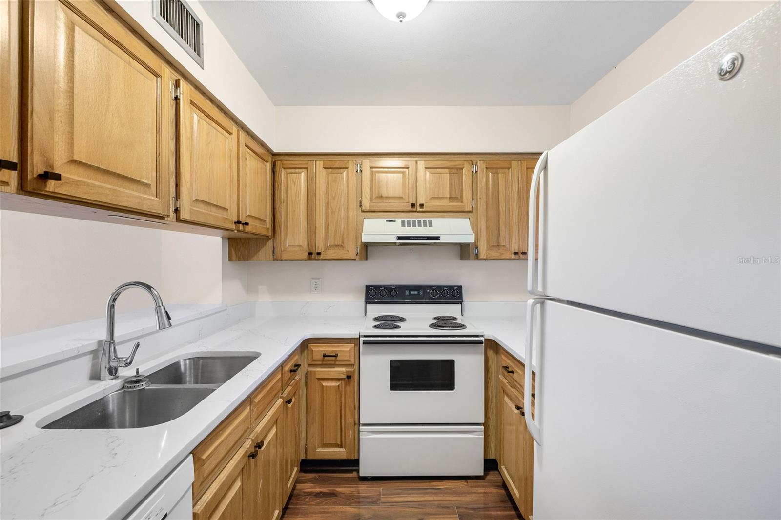 13845 FLETCHERS MILL DR, TAMPA, FL, 33613