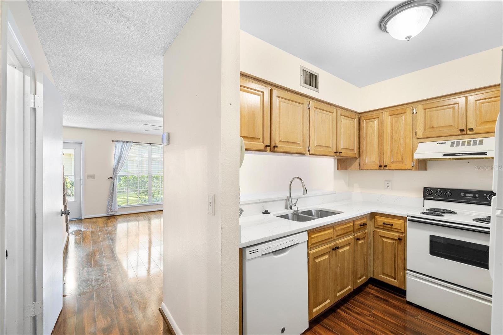 13845 FLETCHERS MILL DR, TAMPA, FL, 33613