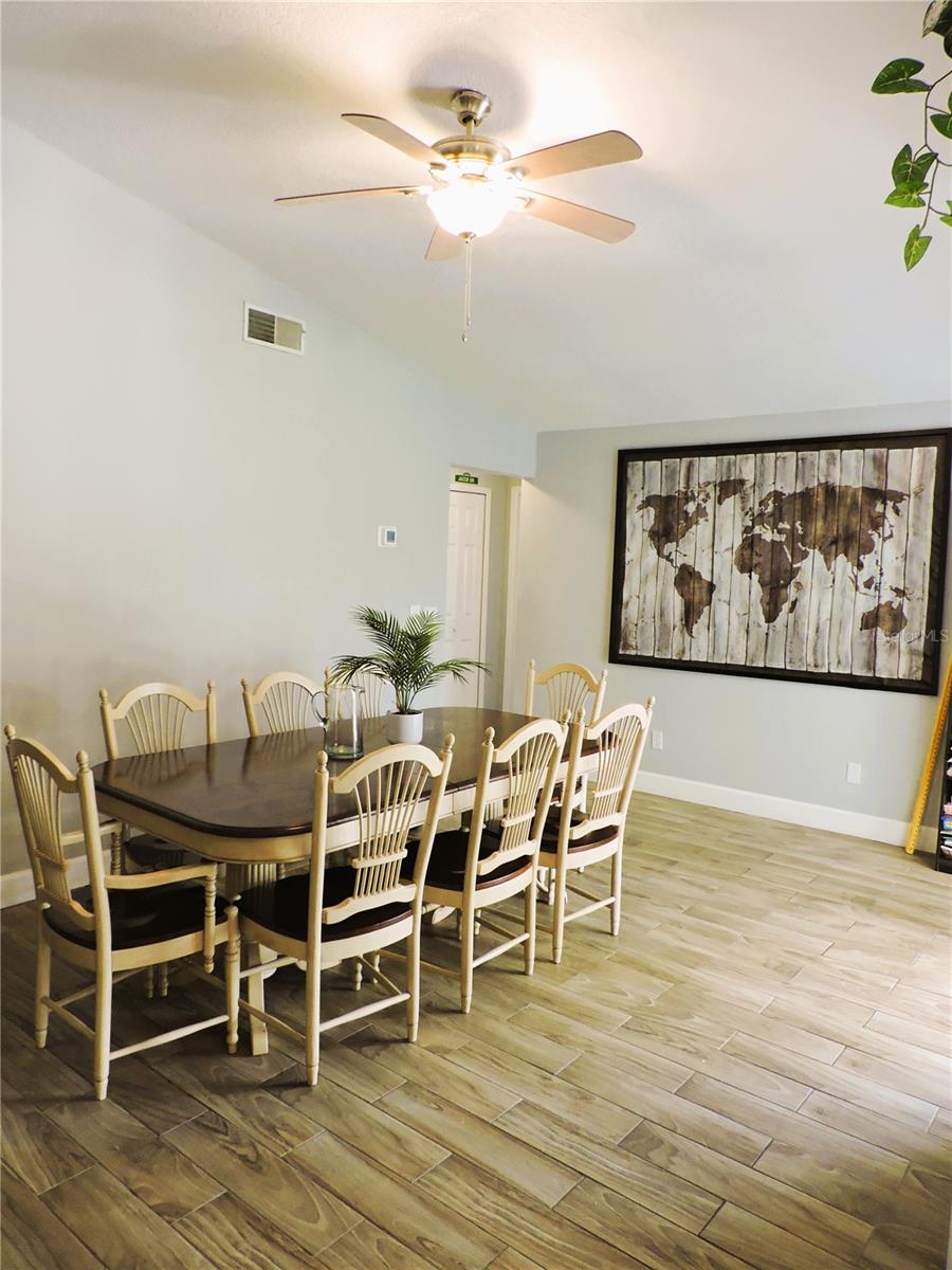 1361 STERLING OAKS DR, CASSELBERRY, FL, 32707