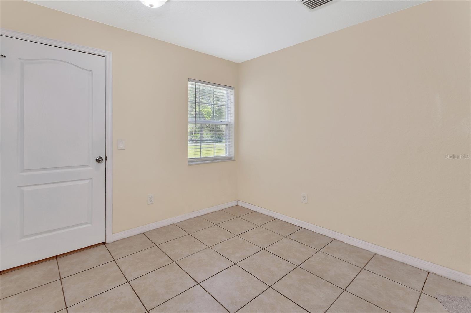 28045 POINSETTIA AVE, PAISLEY, FL, 32767