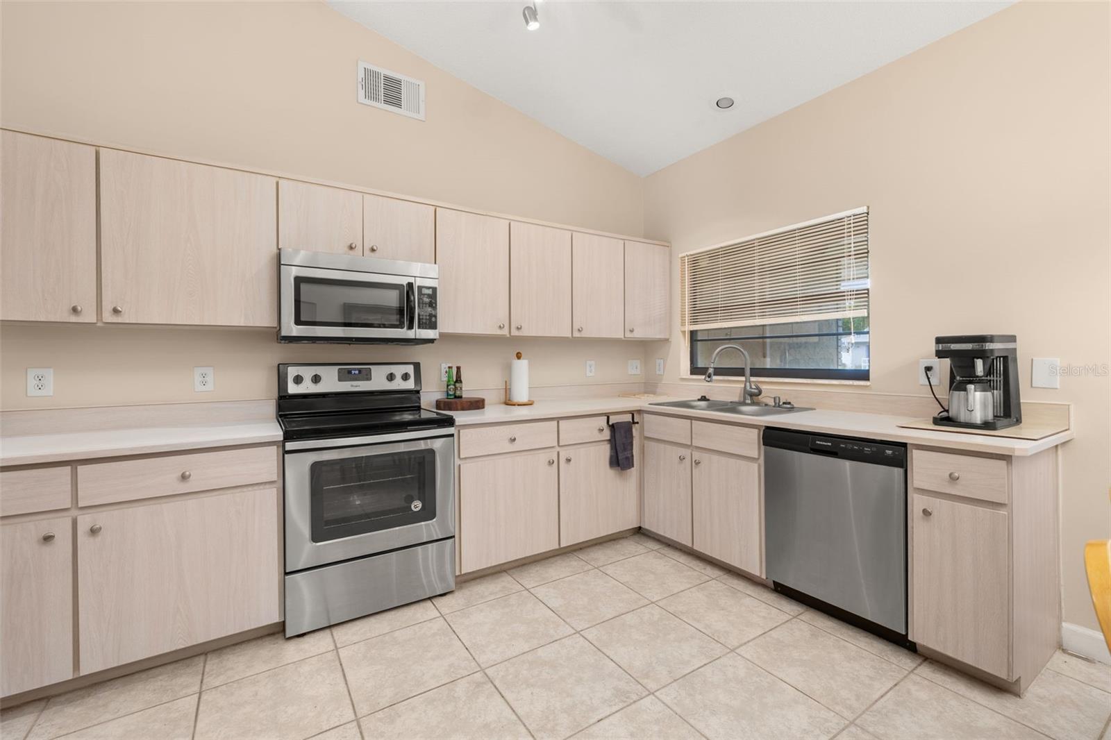 2569 TANDORI CIR, ORLANDO, FL, 32837