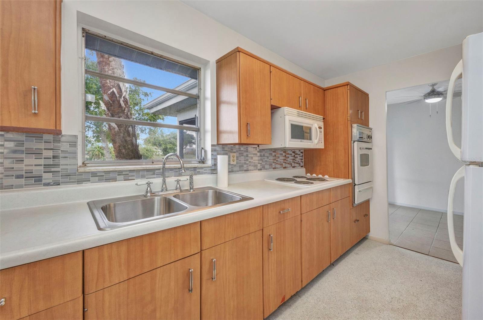 2153 HARIET ST, PORT CHARLOTTE, FL, 33952