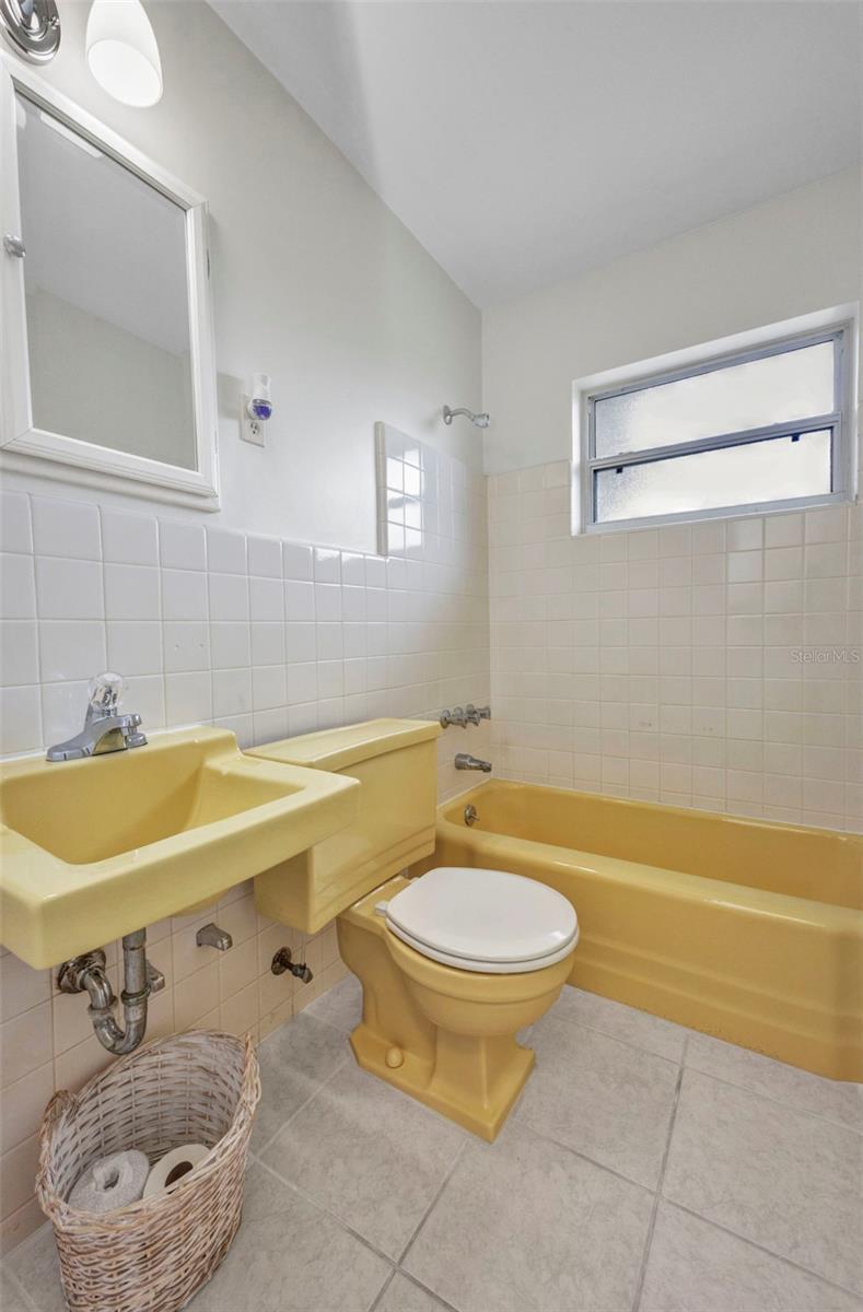 2153 HARIET ST, PORT CHARLOTTE, FL, 33952