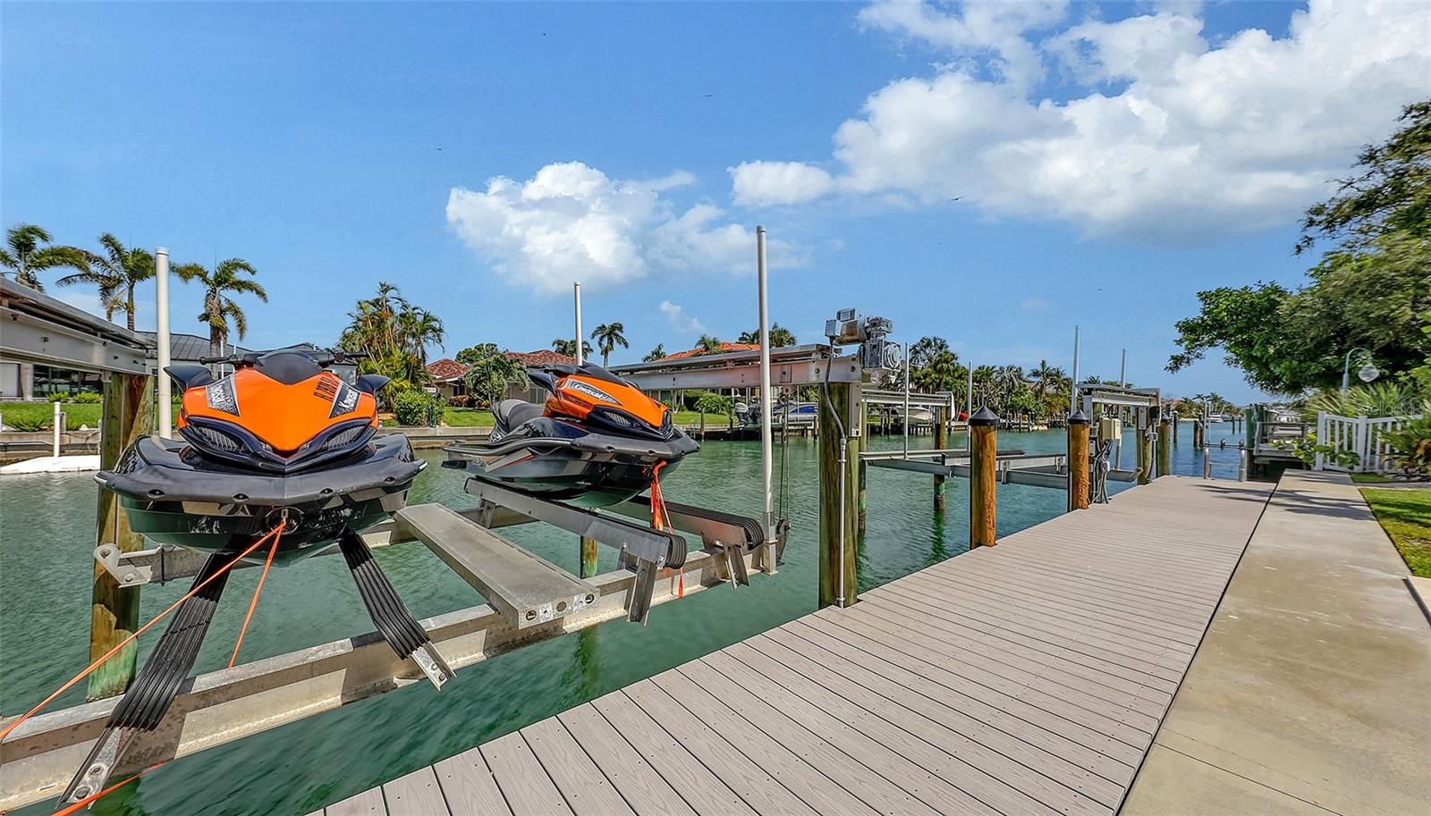 A4657277 Property Photo