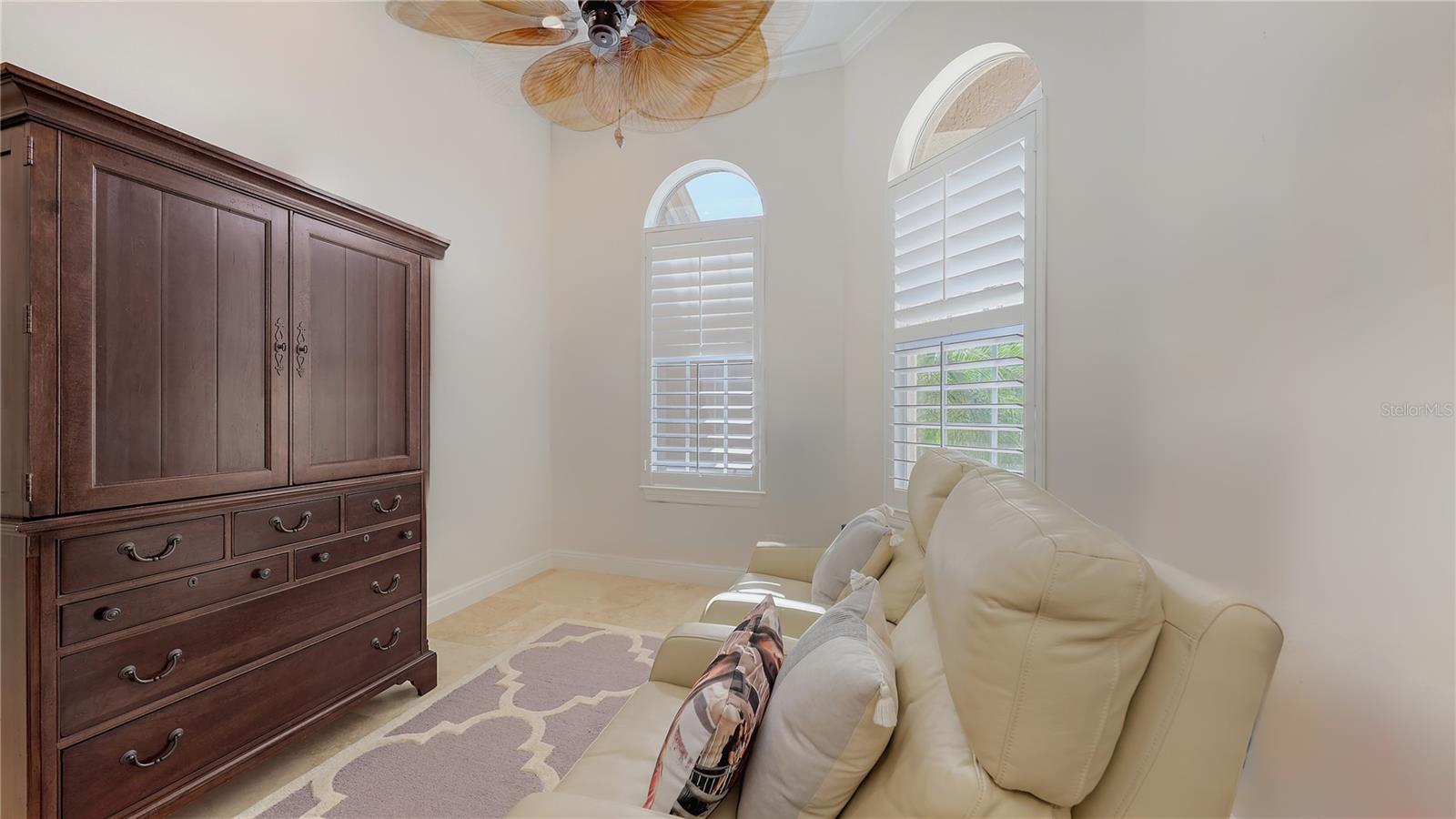 A4657277 Property Photo