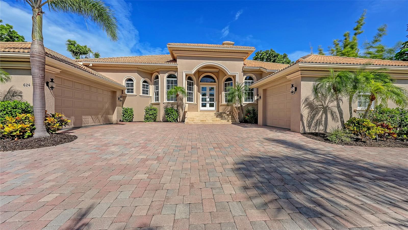 A4657277 Property Photo