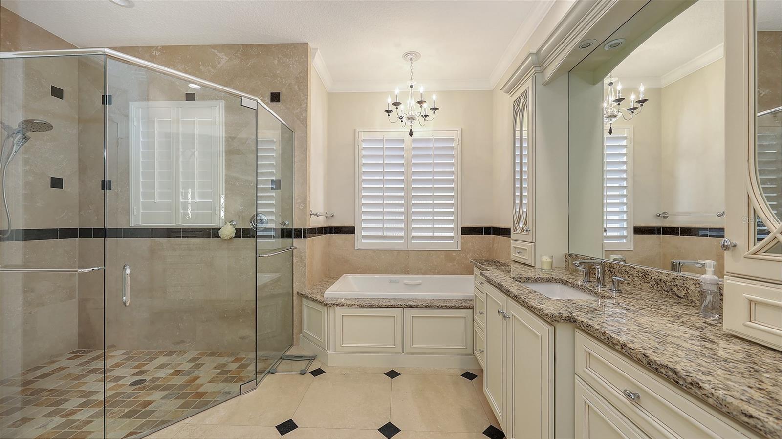 A4657277 Property Photo