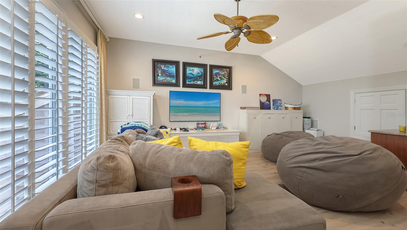 A4657277 Property Photo