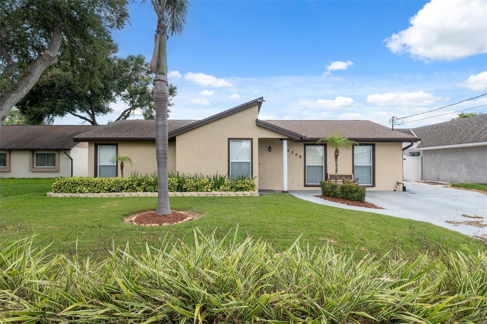 8306 N GOMEZ AVE, TAMPA, FL, 33614