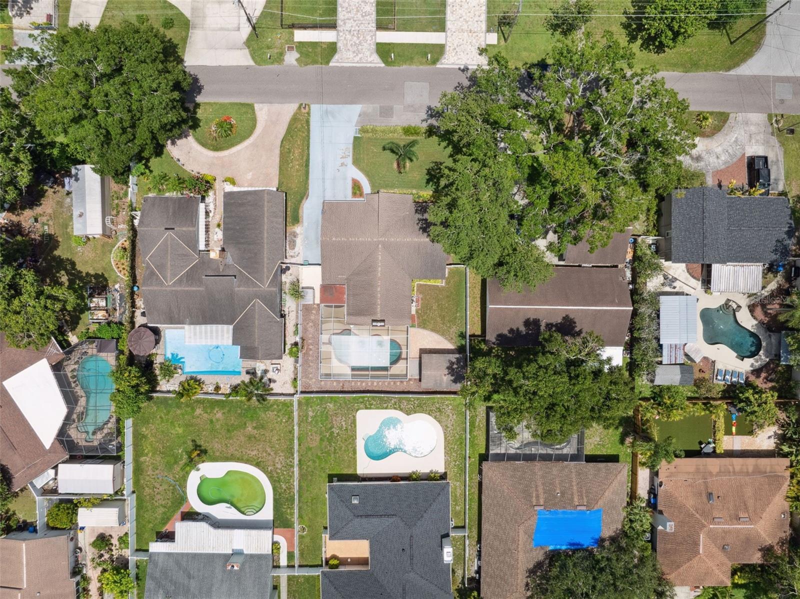 8306 N GOMEZ AVE, TAMPA, FL, 33614