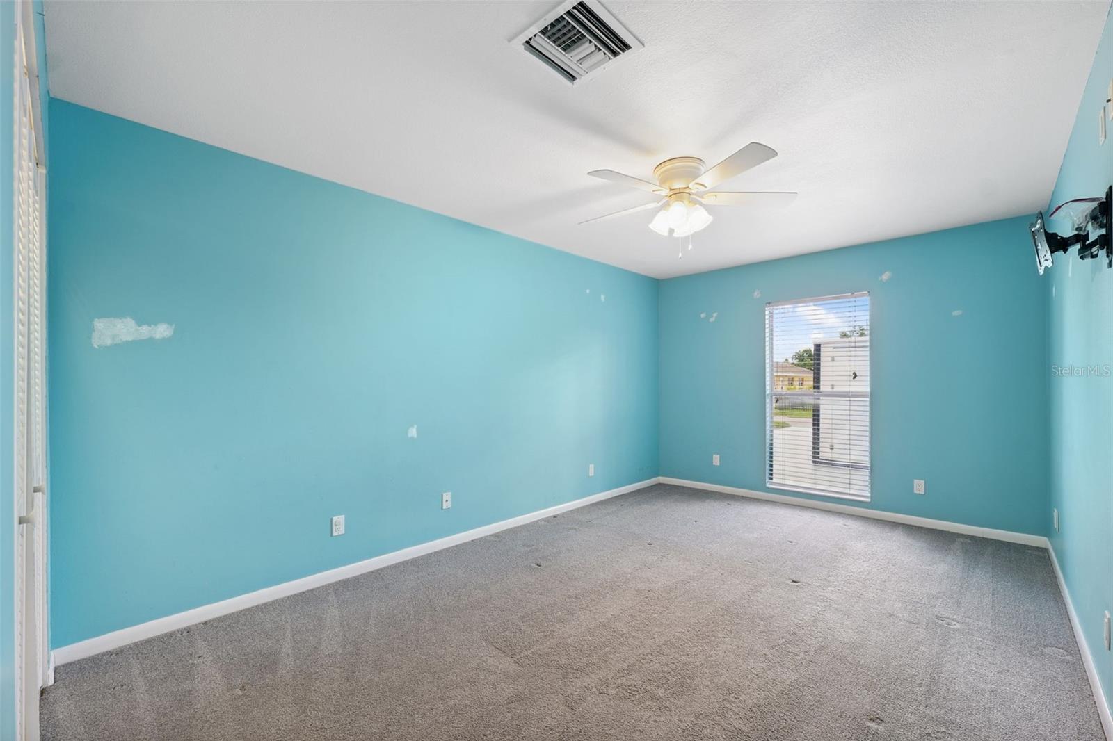 8306 N GOMEZ AVE, TAMPA, FL, 33614