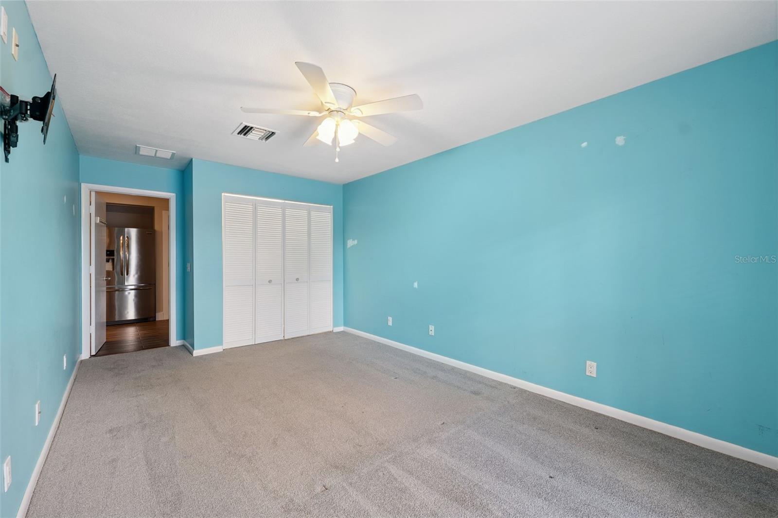 8306 N GOMEZ AVE, TAMPA, FL, 33614