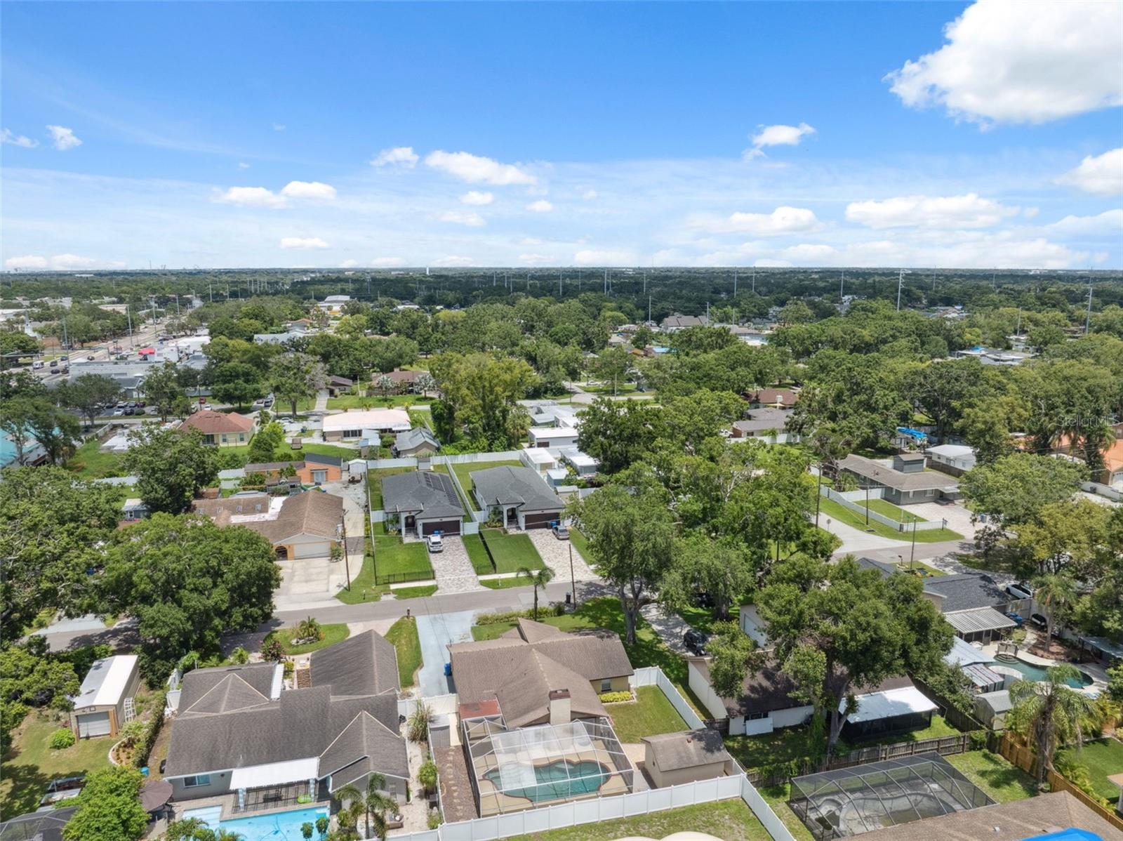 8306 N GOMEZ AVE, TAMPA, FL, 33614