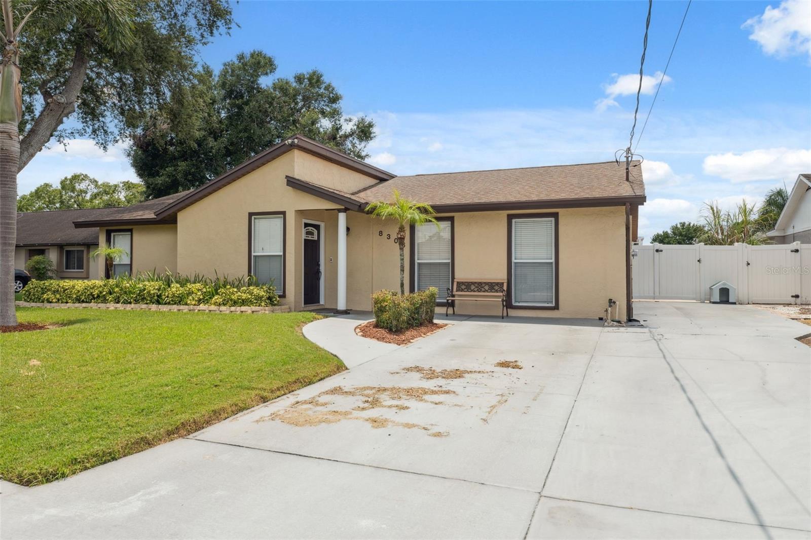 8306 N GOMEZ AVE, TAMPA, FL, 33614