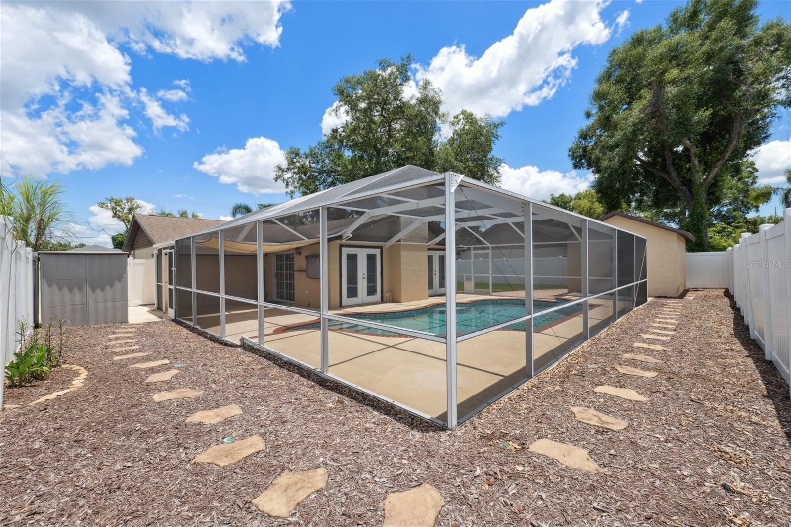 8306 N GOMEZ AVE, TAMPA, FL, 33614