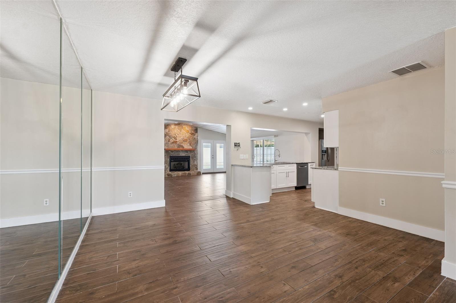 8306 N GOMEZ AVE, TAMPA, FL, 33614