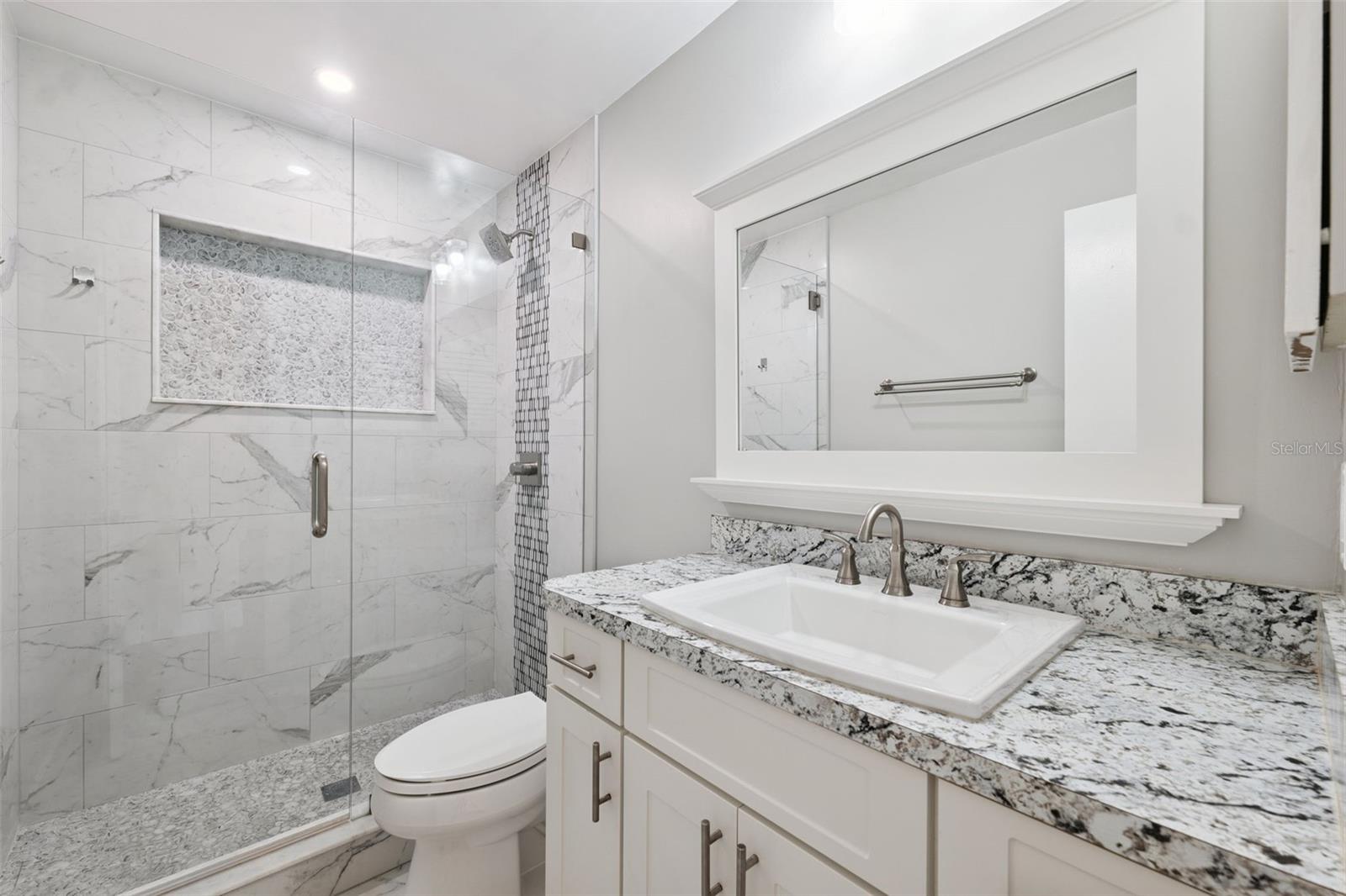 8306 N GOMEZ AVE, TAMPA, FL, 33614