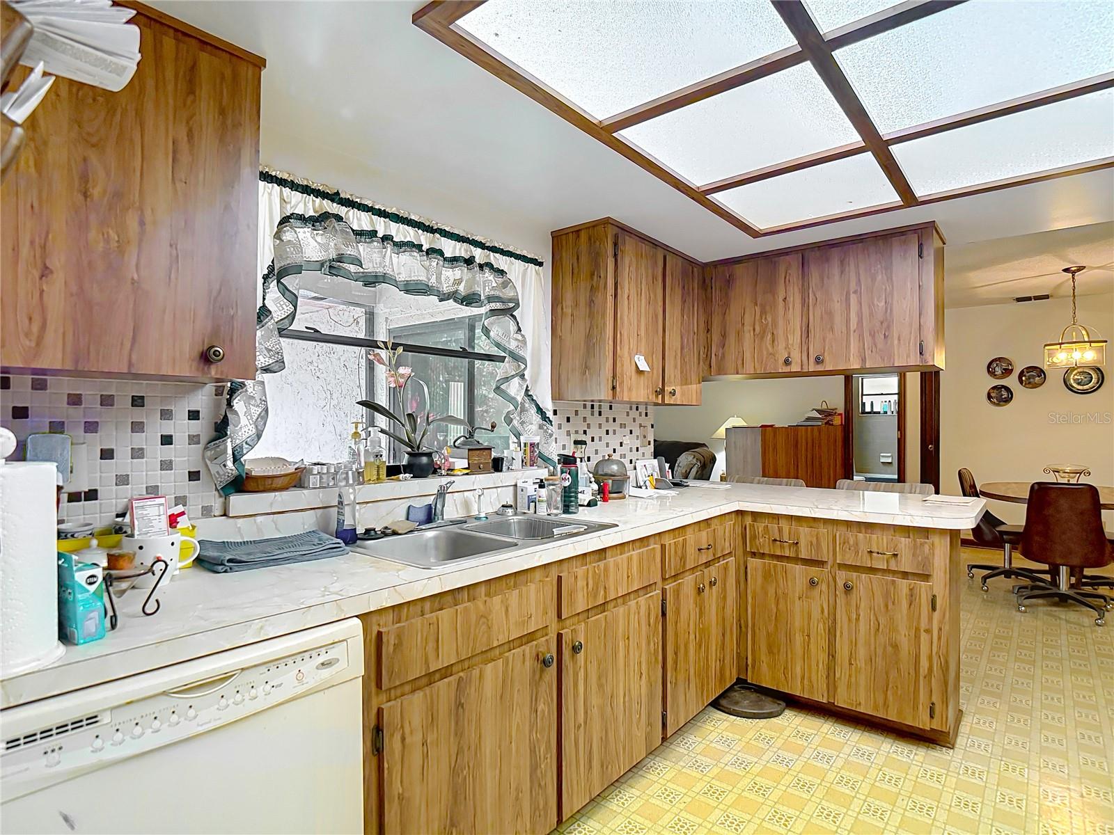 950 WAVERLY ST, OLDSMAR, FL, 34677