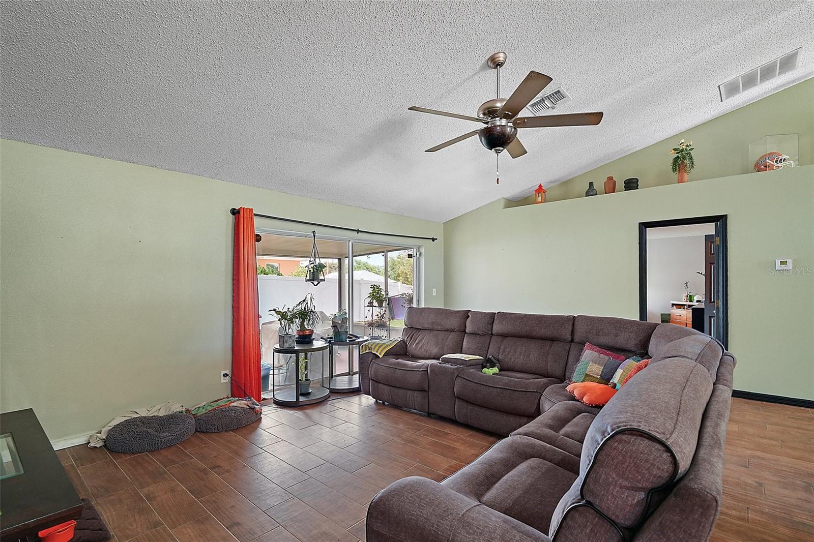 6001 PINE BLUFF LN, MASCOTTE, FL, 34753