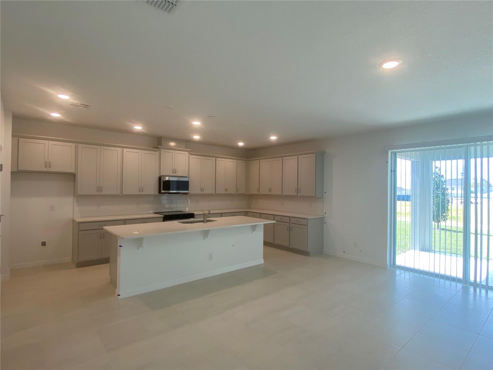 335 RIDGEMARK AVE, GROVELAND, FL, 34736