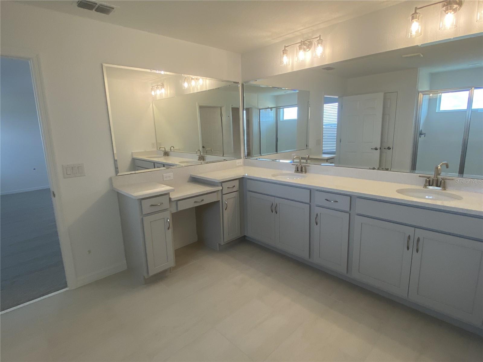 335 RIDGEMARK AVE, GROVELAND, FL, 34736