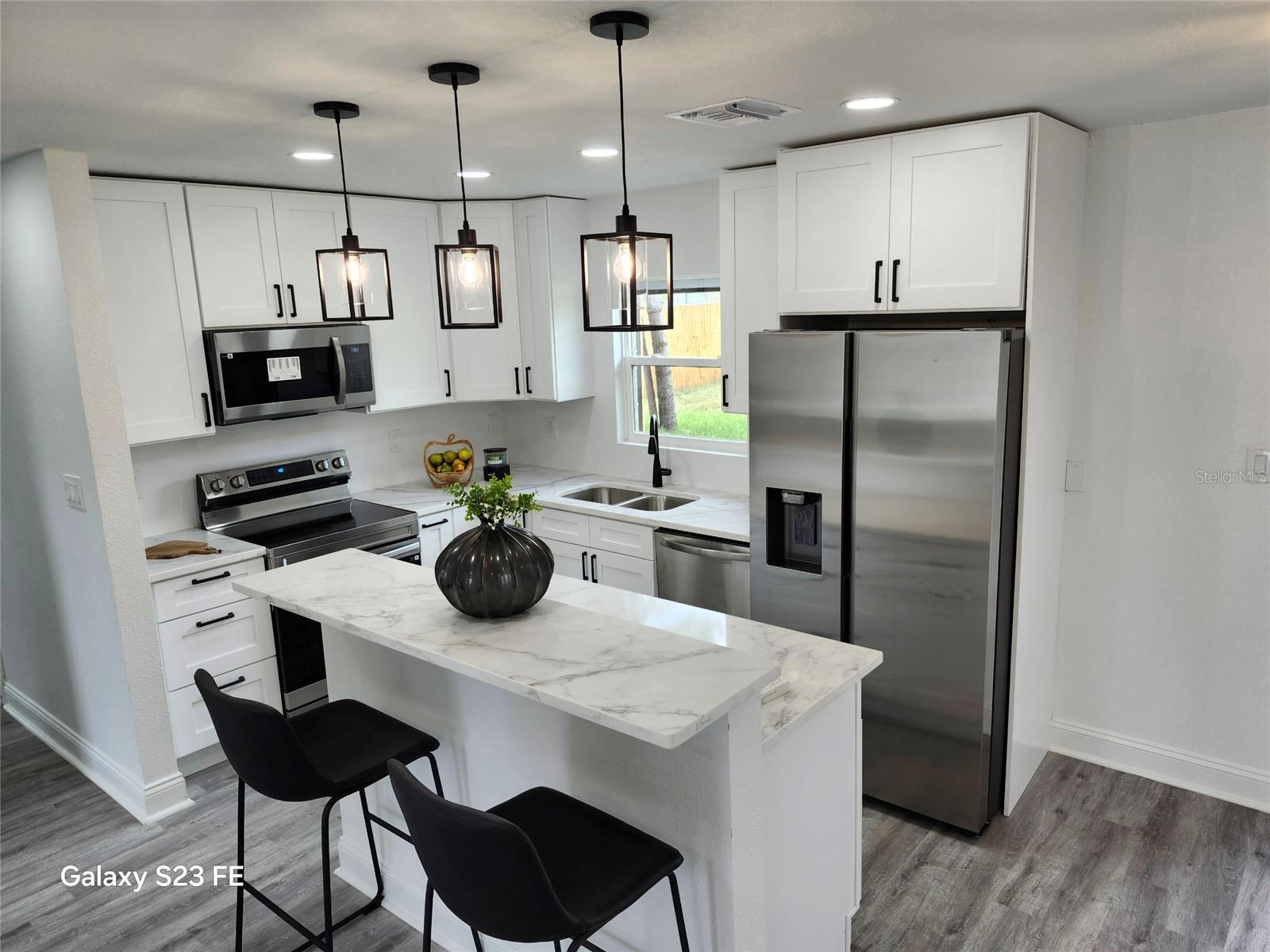 8524 FISH LAKE RD, TAMPA, FL, 33619