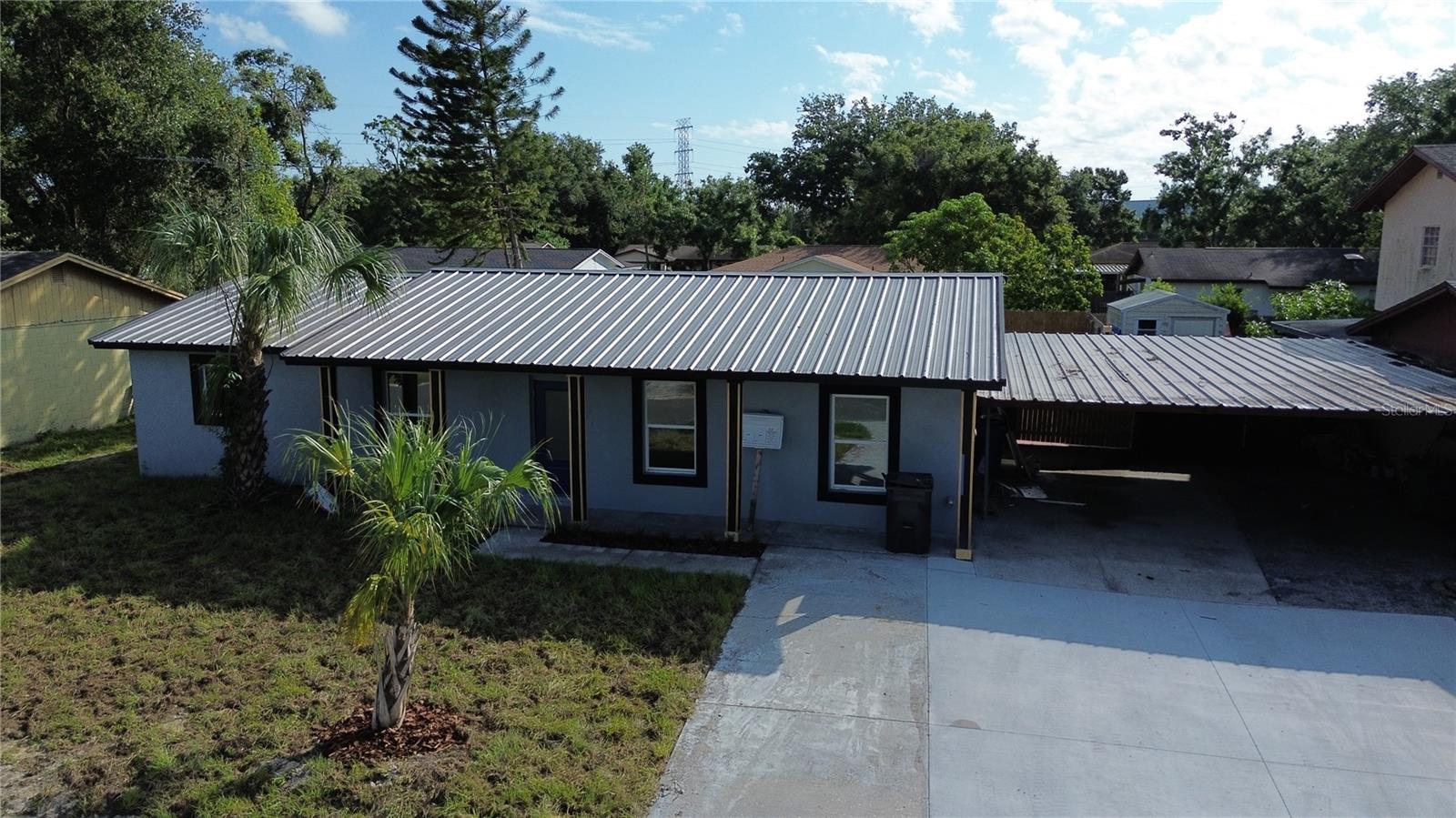 8524 FISH LAKE RD, TAMPA, FL, 33619