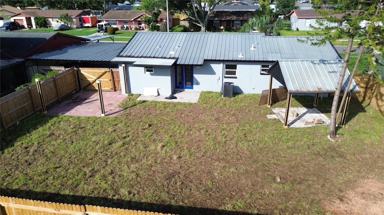 8524 FISH LAKE RD, TAMPA, FL, 33619