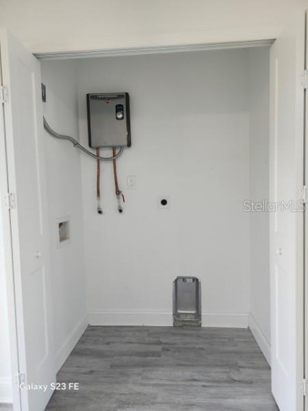 8524 FISH LAKE RD, TAMPA, FL, 33619